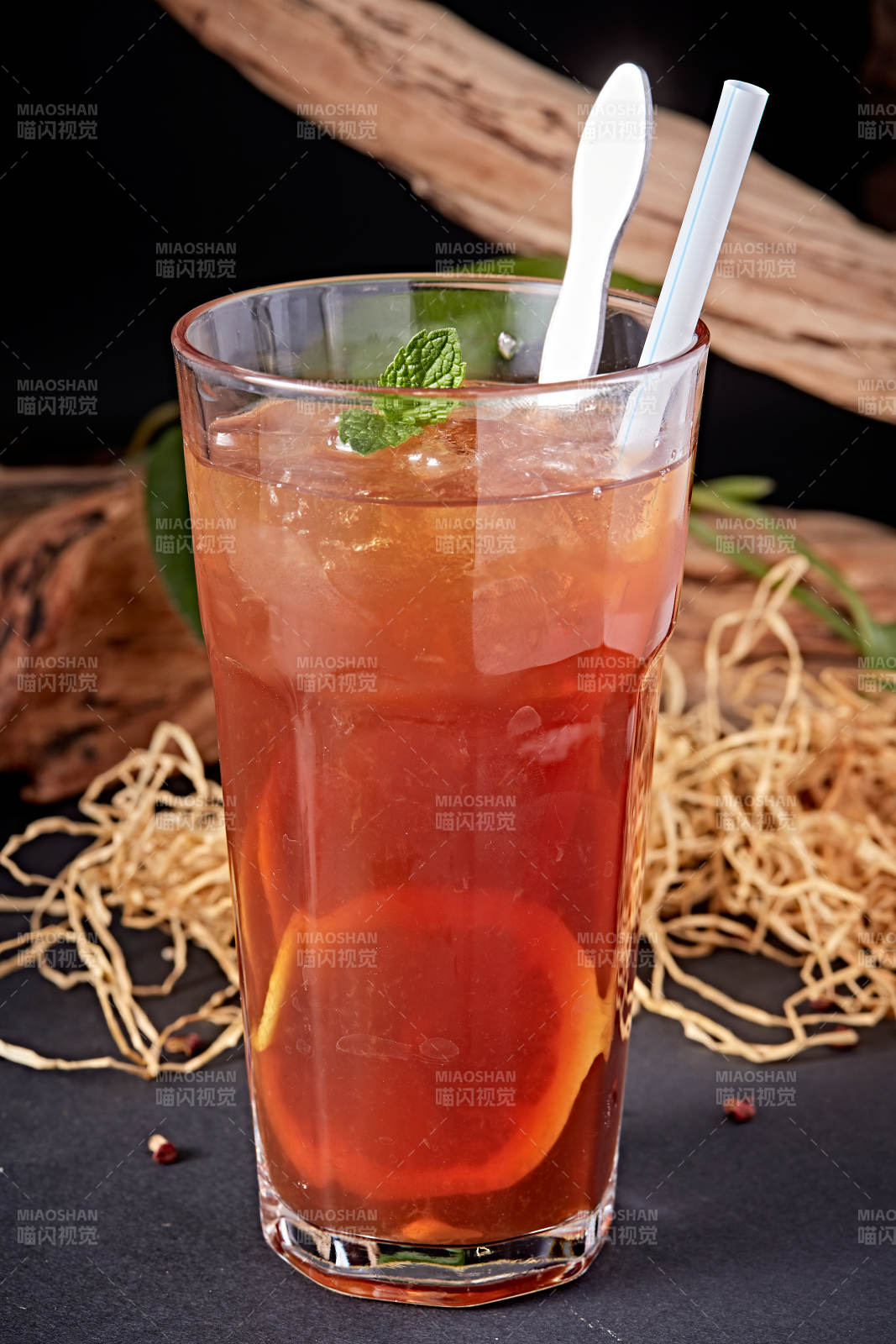 美味柠檬冰红茶图片