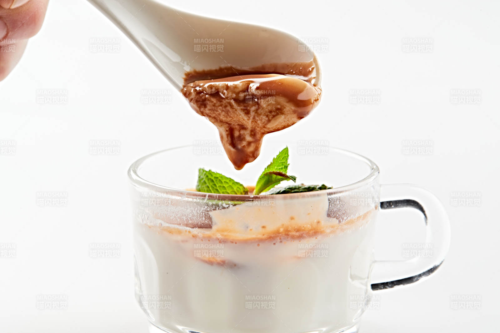 自制美味草原风味的多口味纯醸老酸奶图片