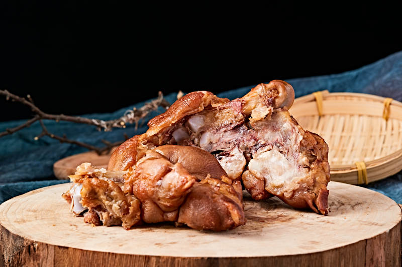 美味熏酱猪蹄图片