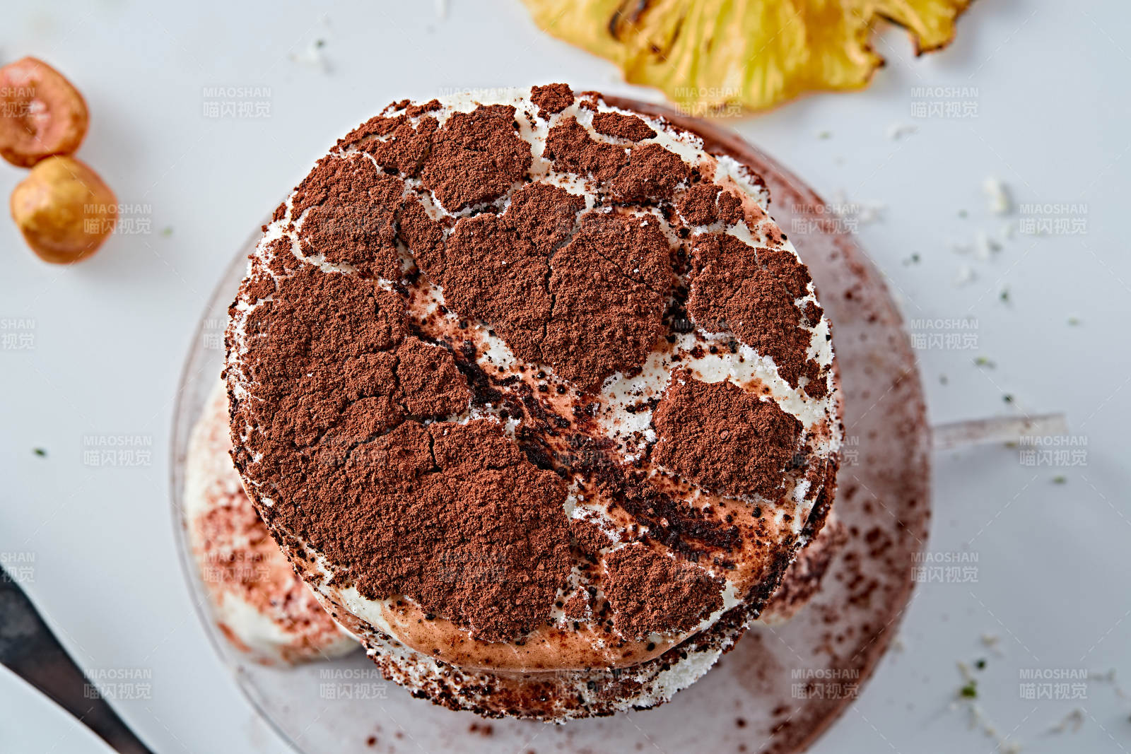 可可撒粉焦糖鲜奶酪布丁图片