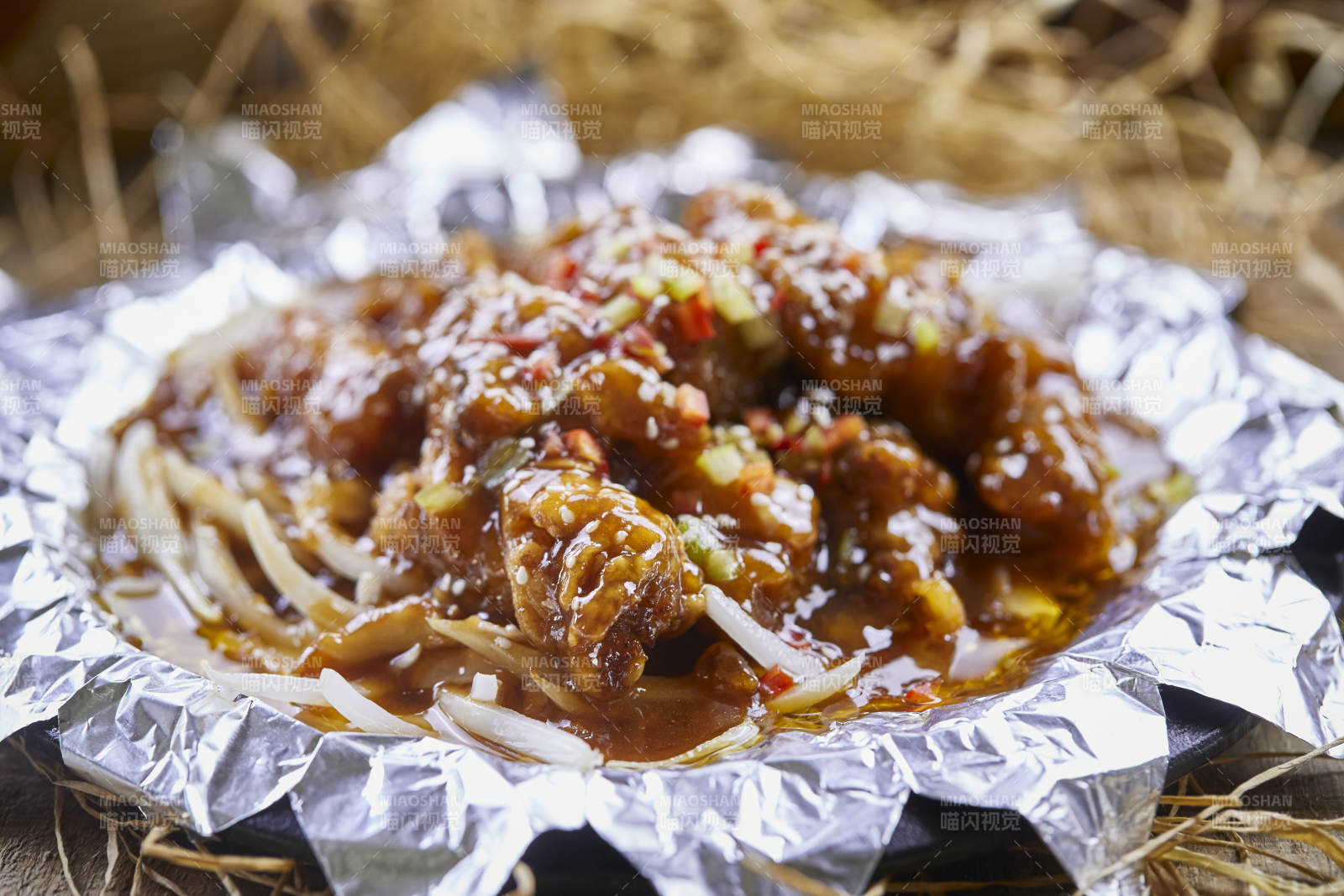 铁板洋葱香酥脱骨带鱼图片