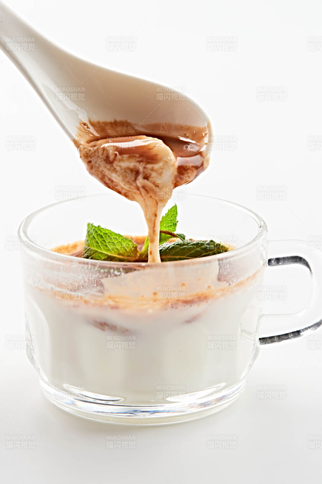 自制美味草原风味的多口味纯醸老酸奶图片