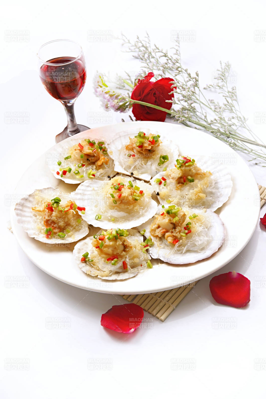 蒜蓉粉丝扇贝图片