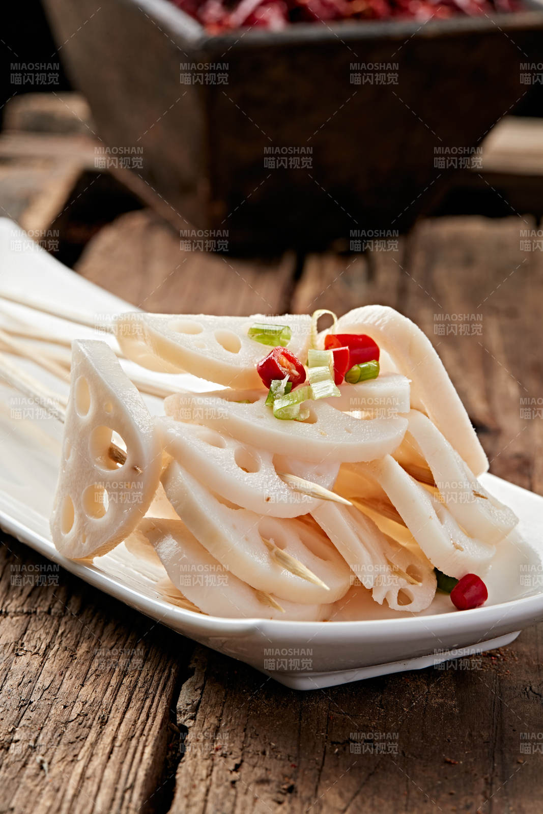 冷锅串串藕片图片