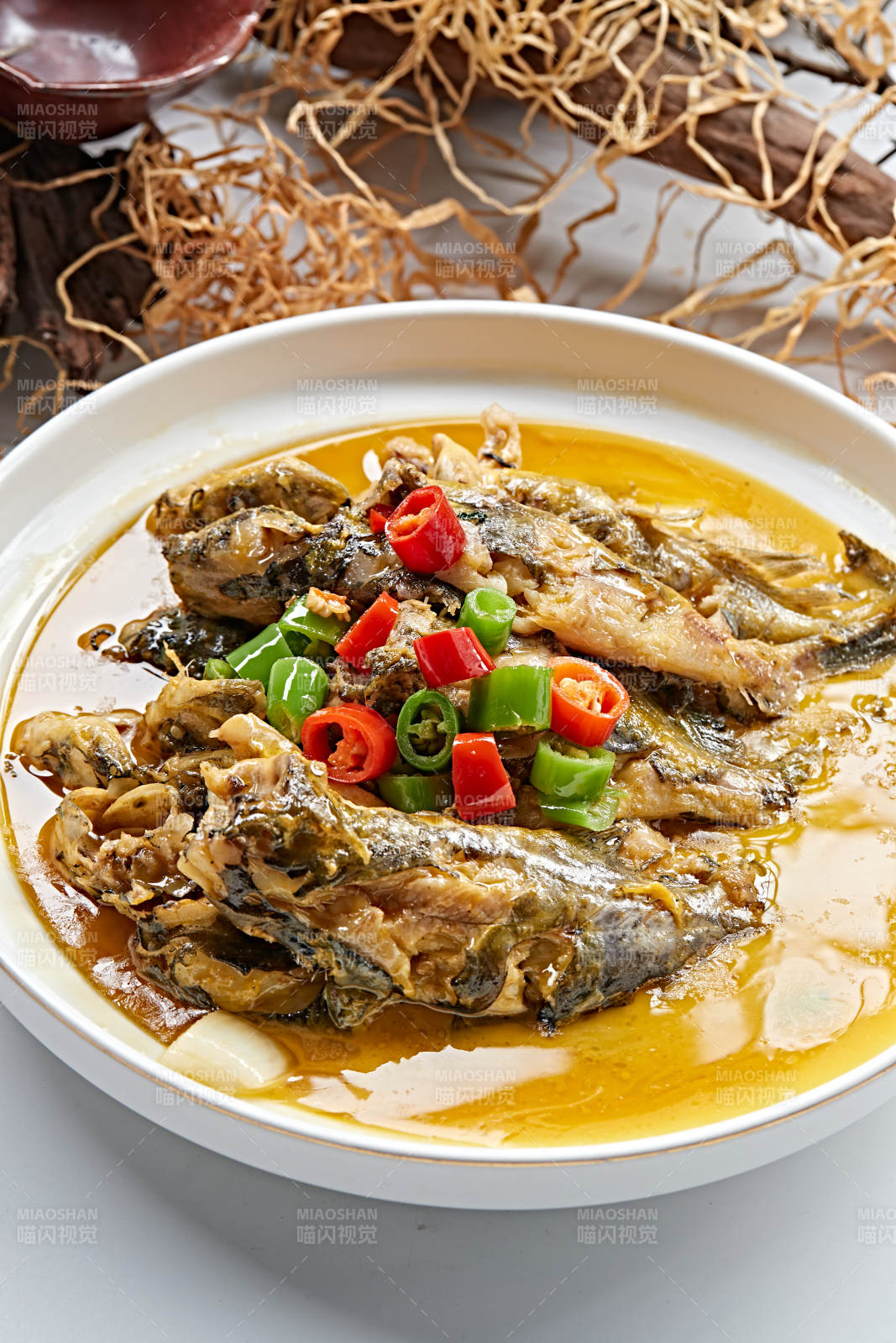家常香辣黄焖嘎鱼图片