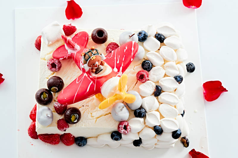 守护者乳脂鲜奶油儿童生日蛋糕图片