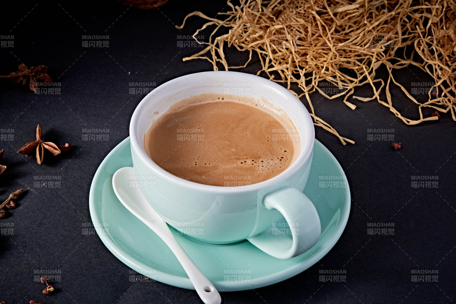 冲泡牛奶咖啡图片