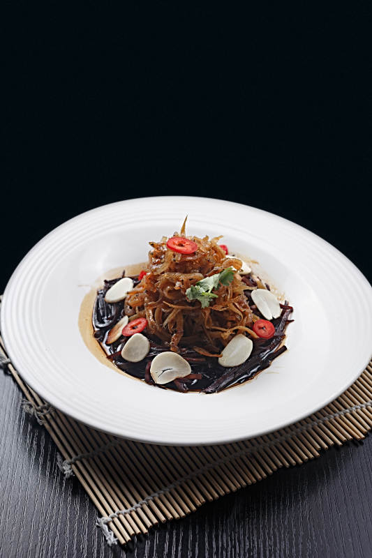 蒜香老咸菜拌银鱼图片