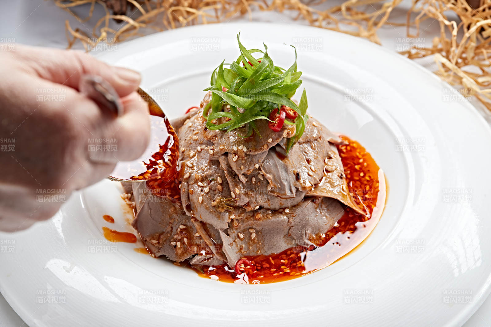 红油香辣夫妻肺片图片