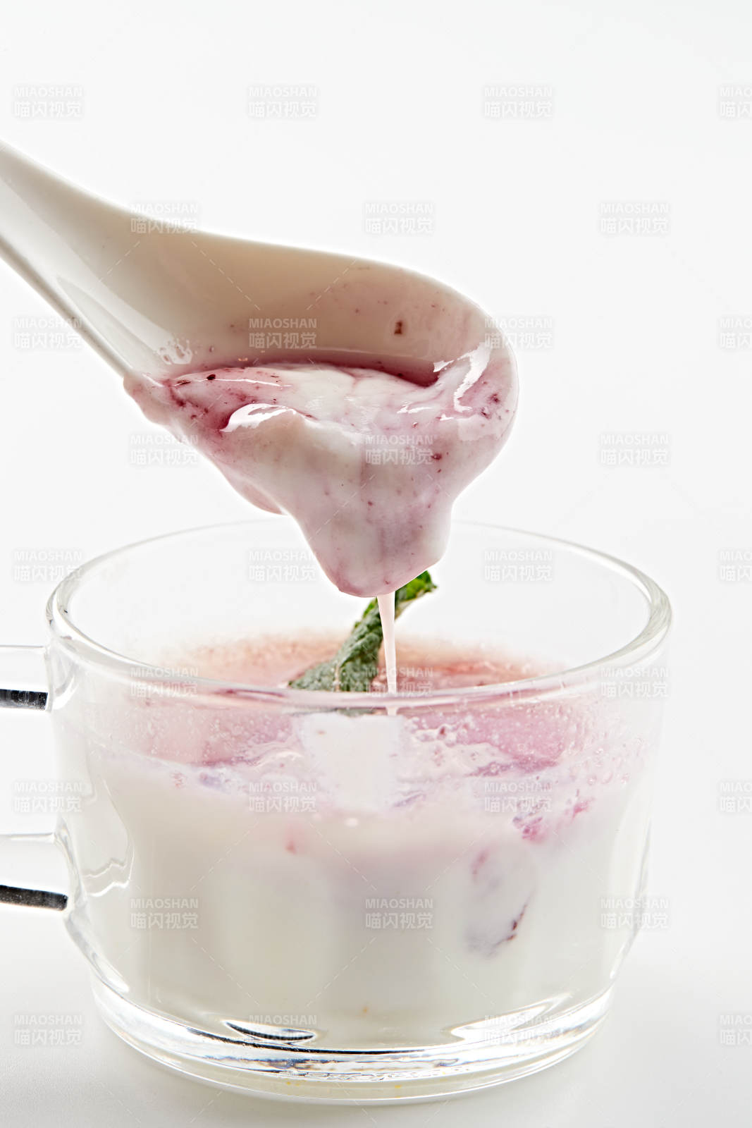 自制美味草原风味的多口味纯醸老酸奶图片