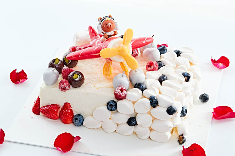 守护者乳脂鲜奶油儿童生日蛋糕图片