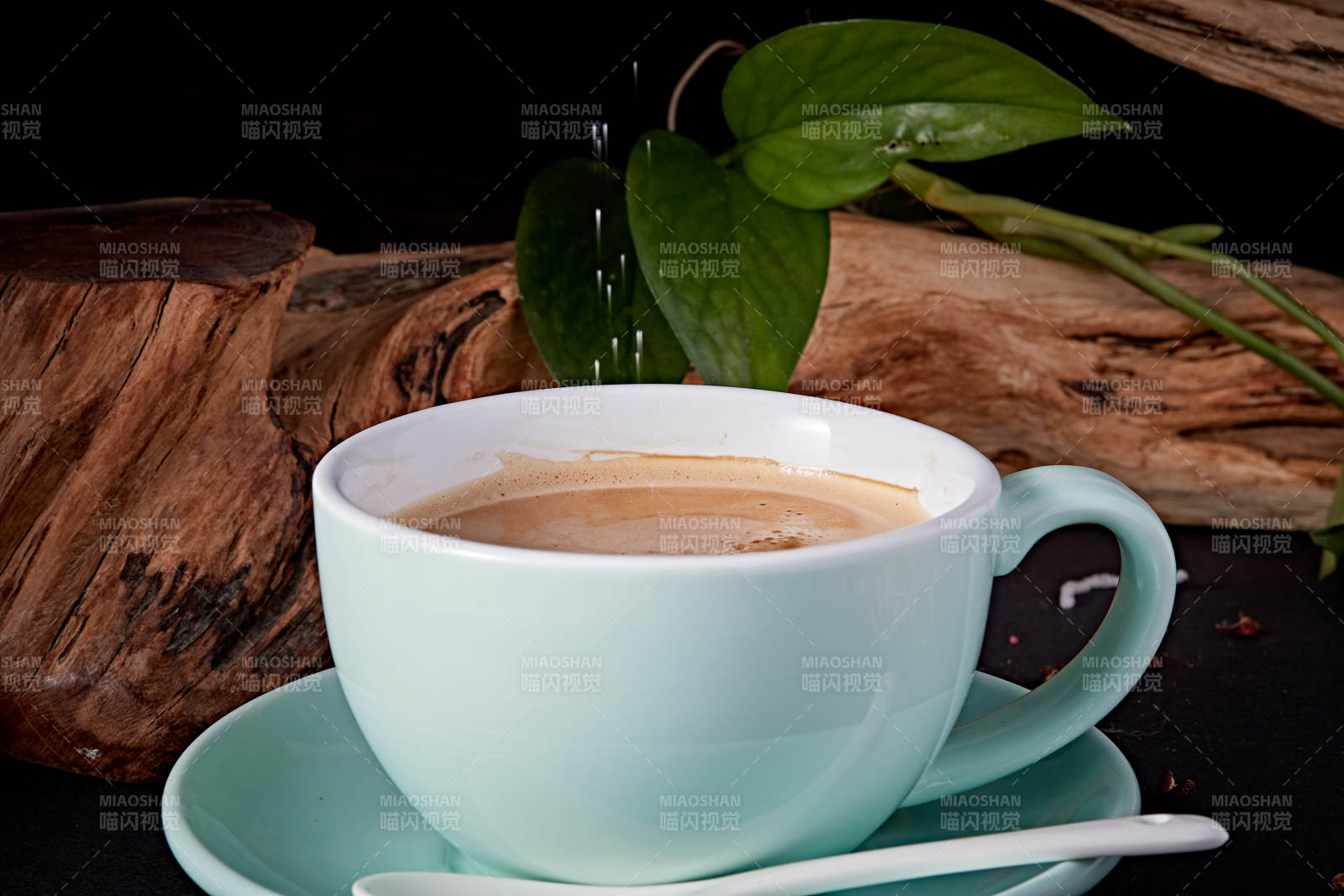 冲泡牛奶咖啡图片