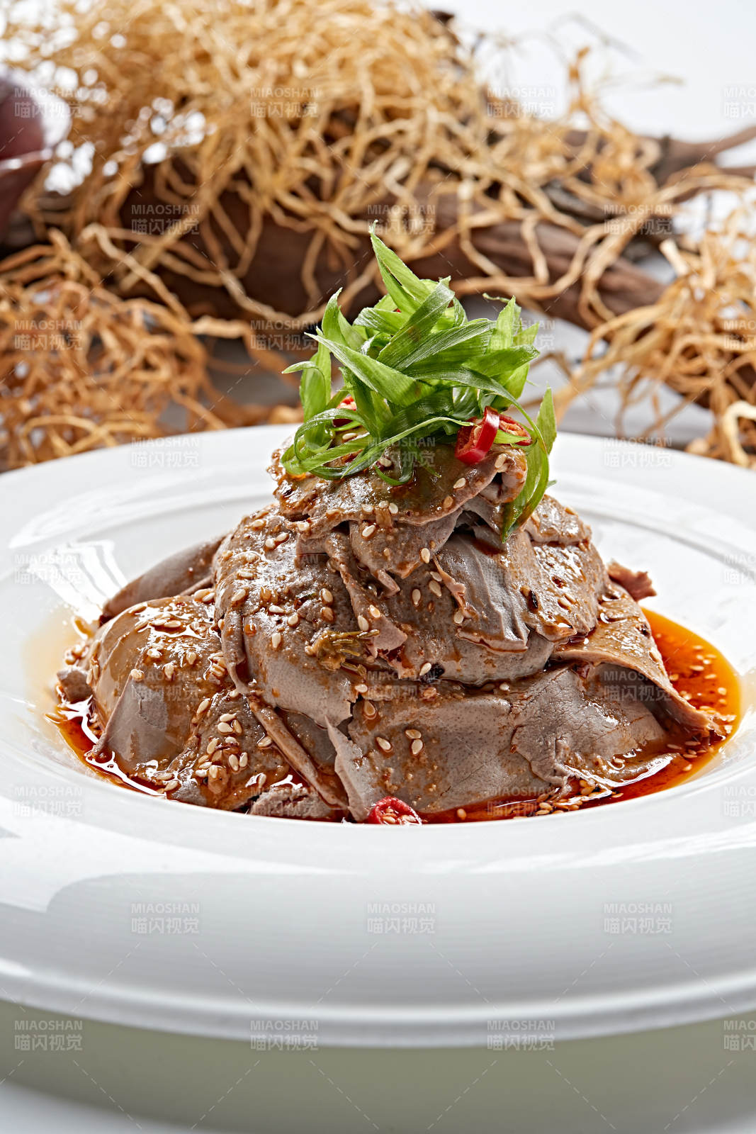 红油香辣夫妻肺片图片