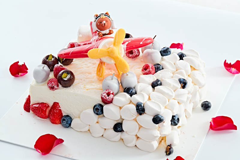 守护者乳脂鲜奶油儿童生日蛋糕图片
