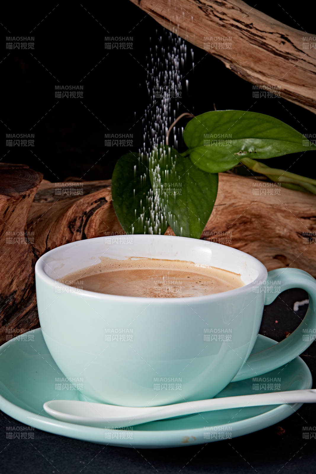 冲泡牛奶咖啡图片