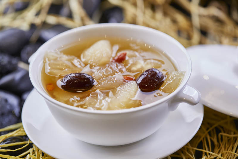 枸杞银耳红枣雪梨汤图片