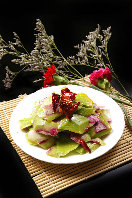 爽口香辣腌萝卜皮图片