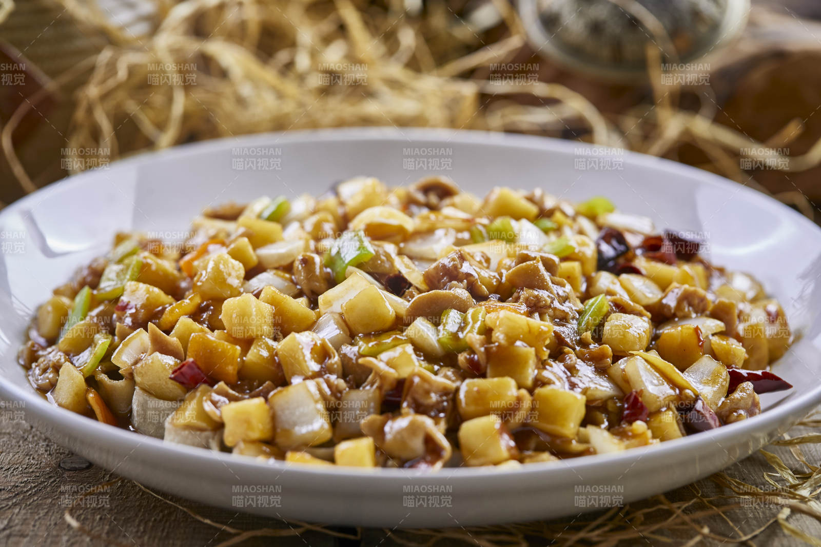 洋葱土豆肉沫炒莜面莜面栲姥姥图片