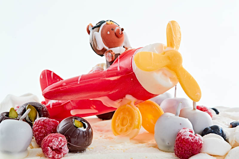 守护者乳脂鲜奶油儿童生日蛋糕图片