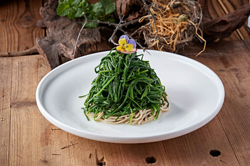 干豆腐丝拌沙葱图片