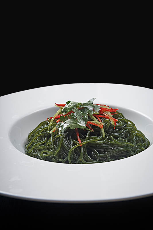 酸辣蕨根粉海带面图片