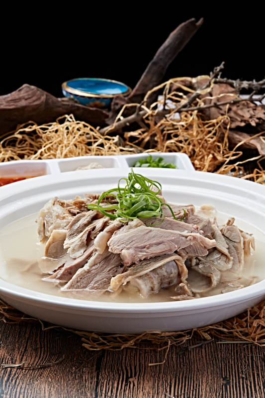 清炖水盆羊肉图片