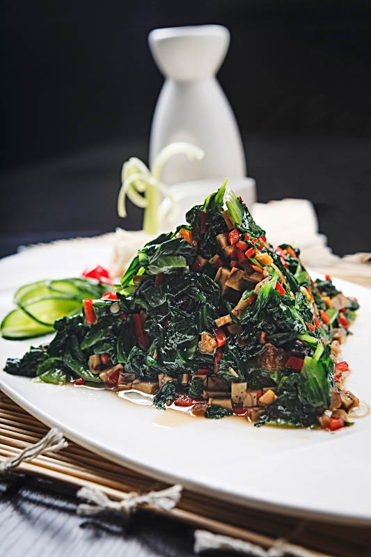 香辣鲮鱼拌万年青图片