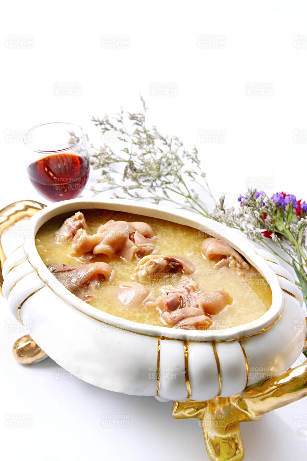 黄豆焖猪手图片