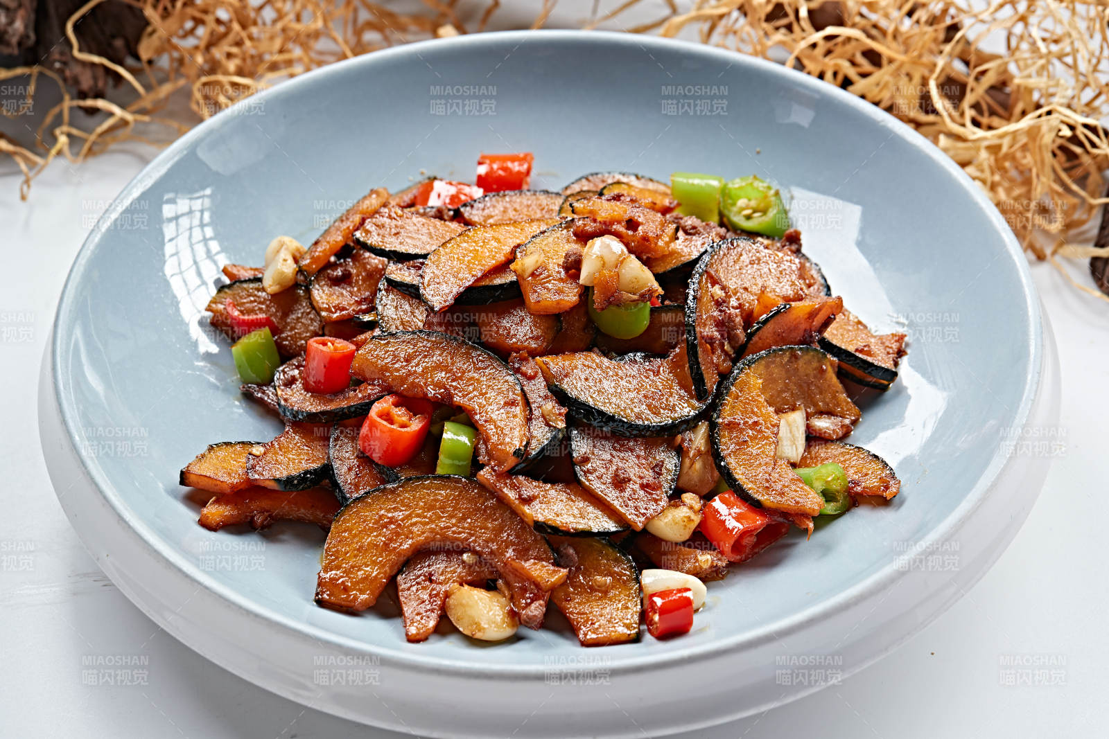 米椒蒜香炒小南瓜片图片