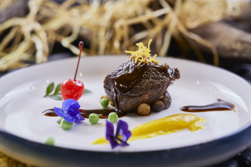 黑胡椒酱安格斯牛眼肉配南瓜慕斯图片