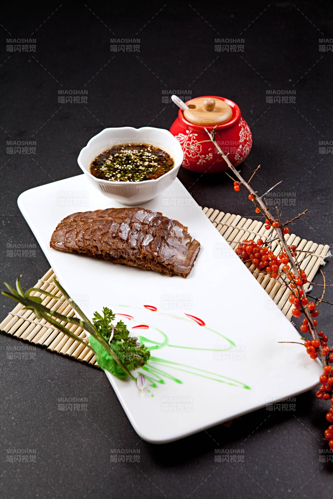 冷切五香酱牛肉图片