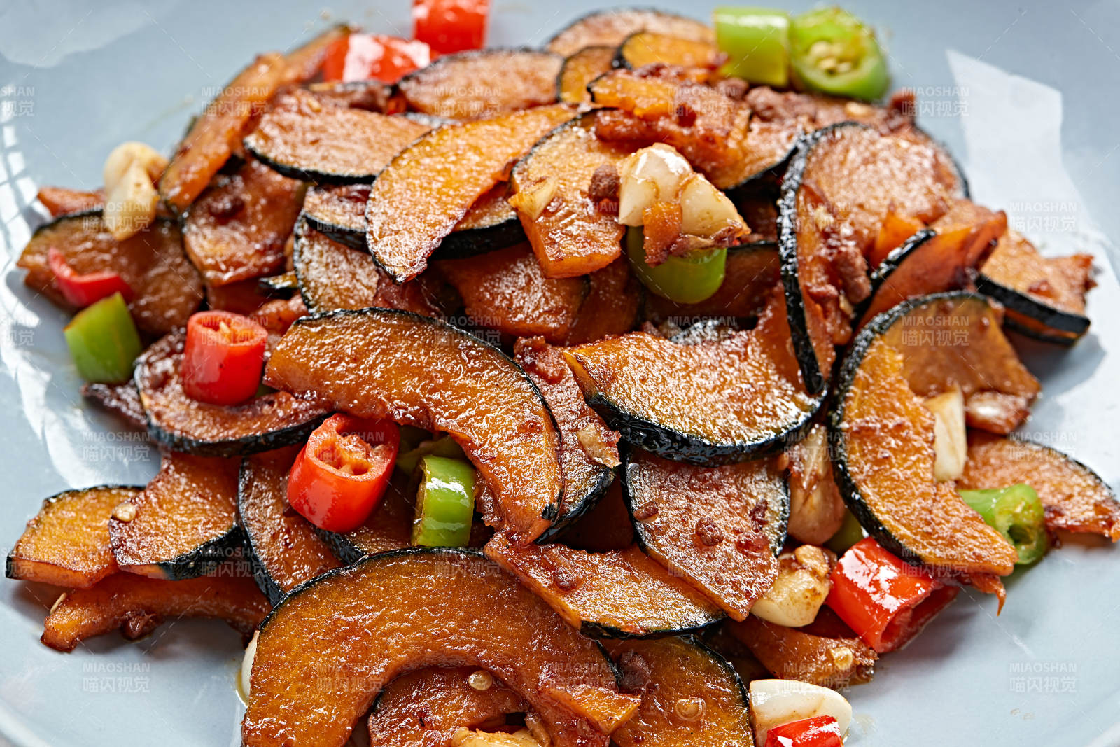 米椒蒜香炒小南瓜片图片