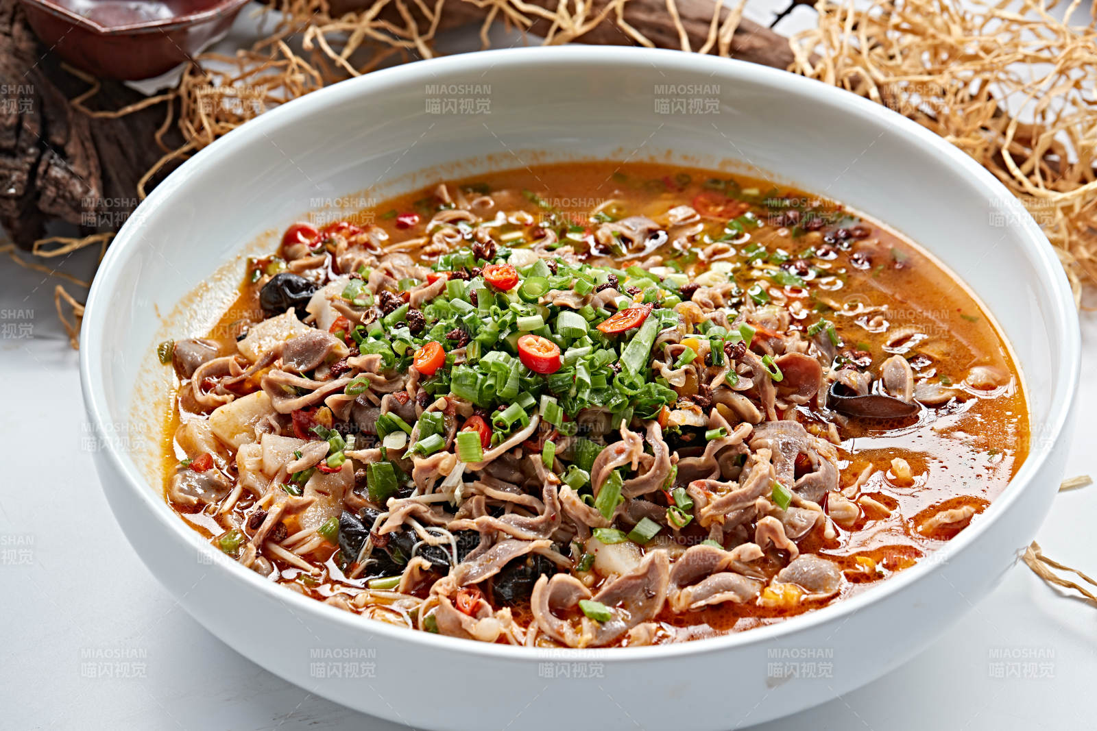 葱香酸汤木耳羊肉图片