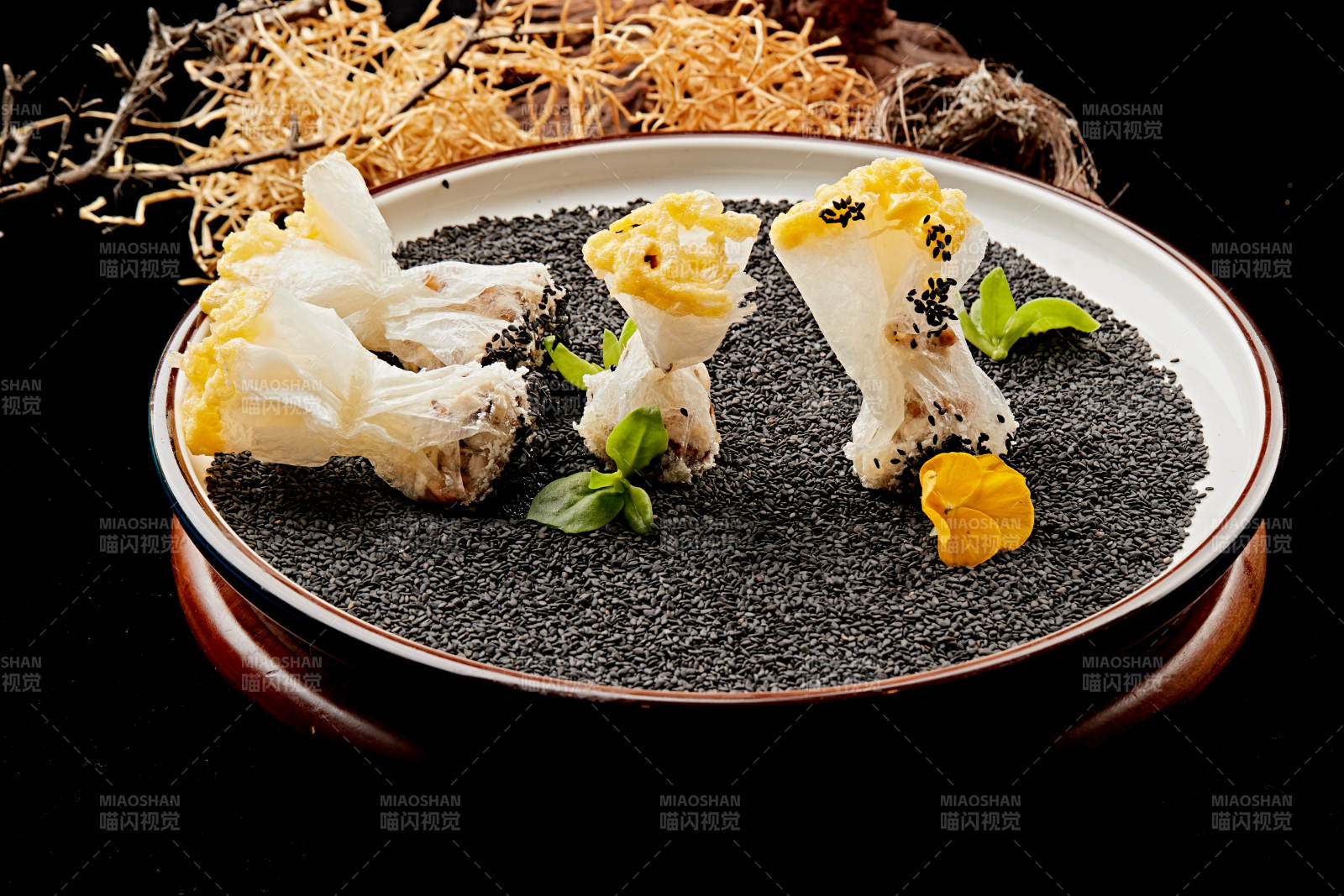 油炸冰皮烧麦图片