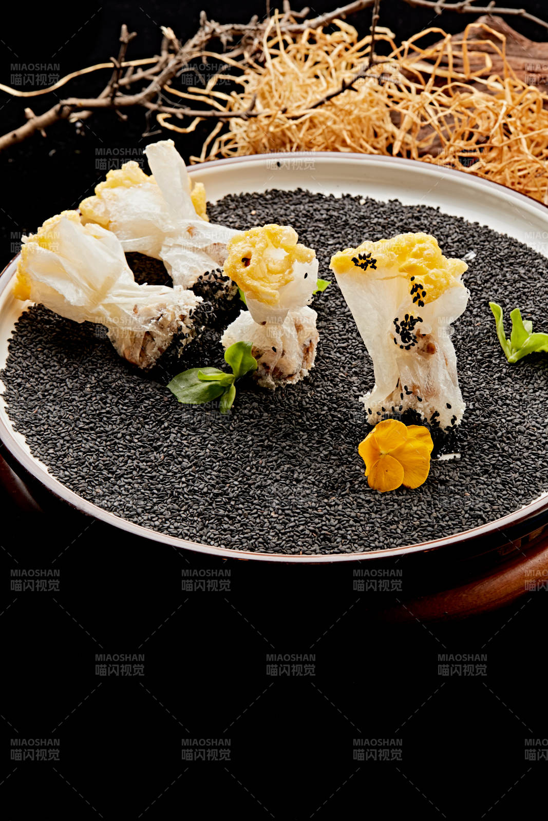 油炸冰皮烧麦图片