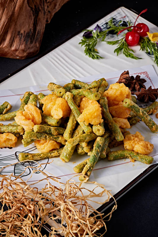 咸蛋黄焗虾仁四季豆图片