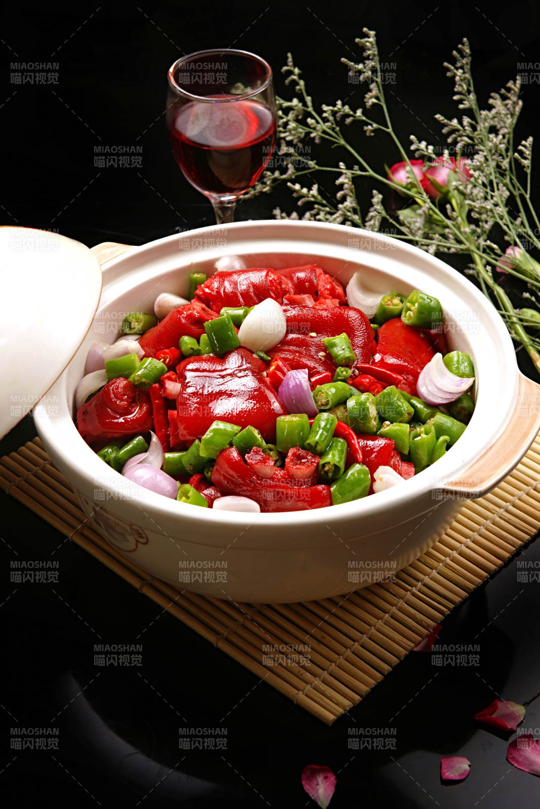 砂锅生啫猪蹄块图片