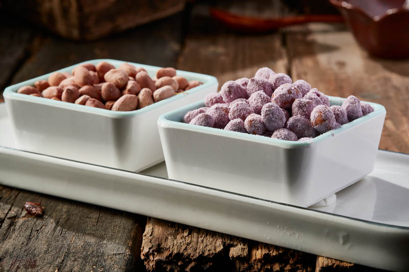 美味双色花生米图片