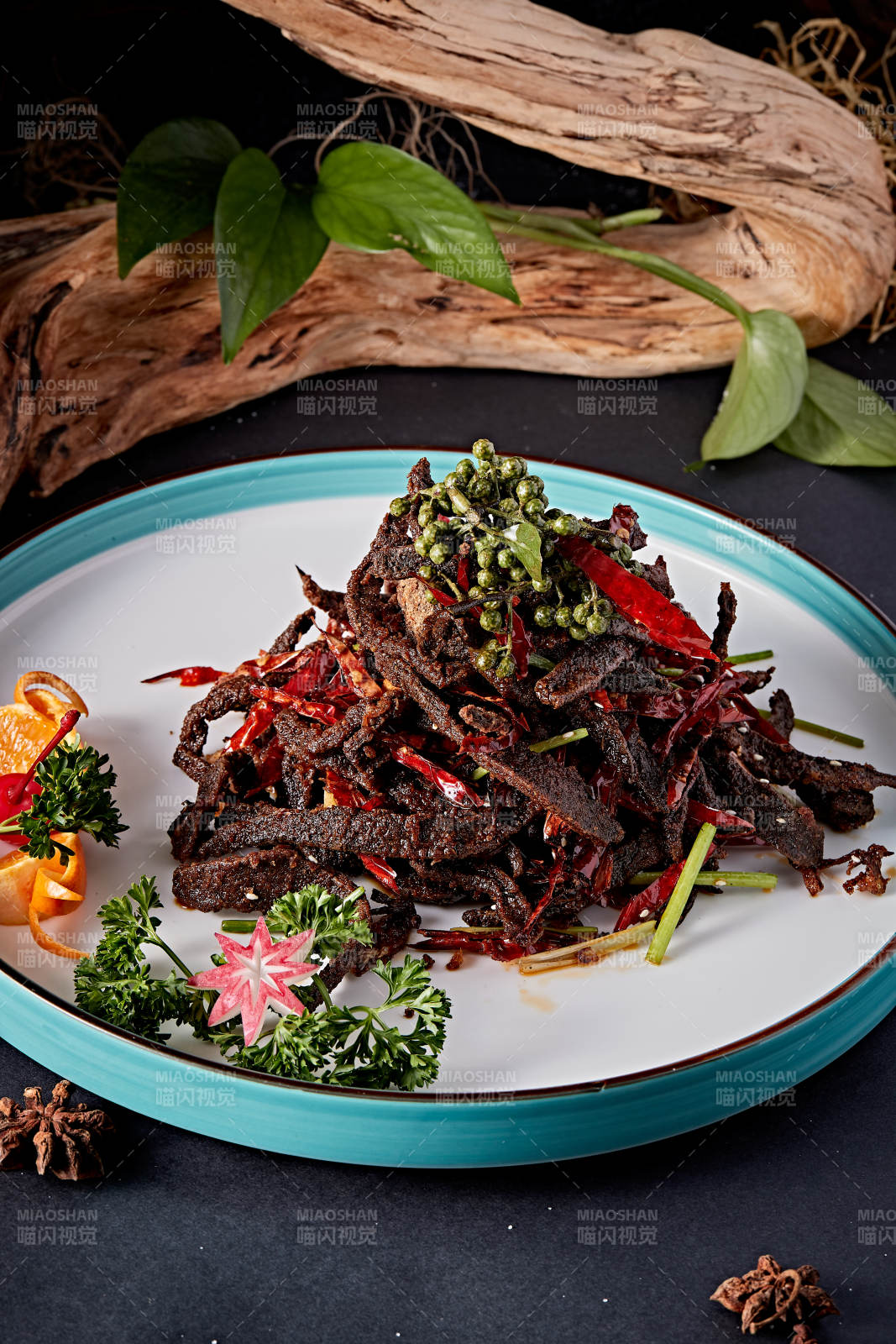 川香麻辣火边子烧肝丝图片