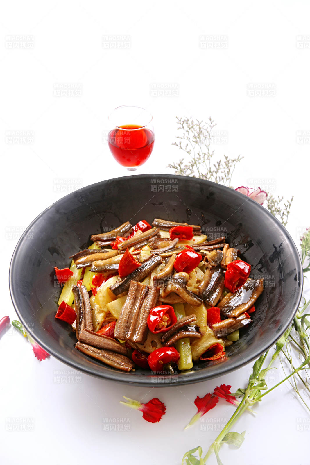 麻辣香锅鳝鱼段图片