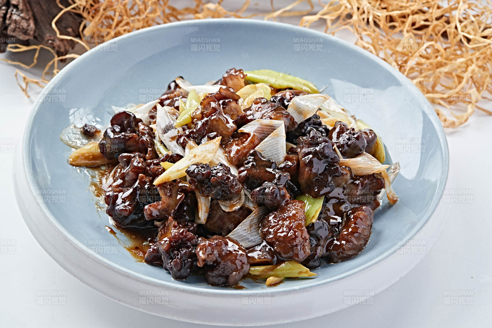 葱爆猪小排灵芝菌图片