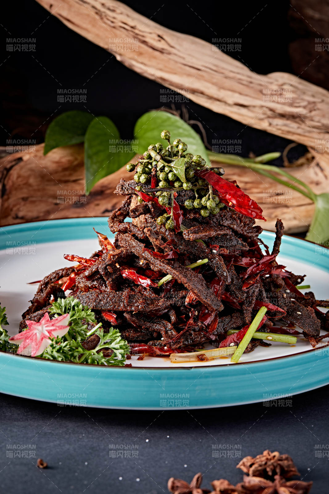 川香麻辣火边子烧肝丝图片