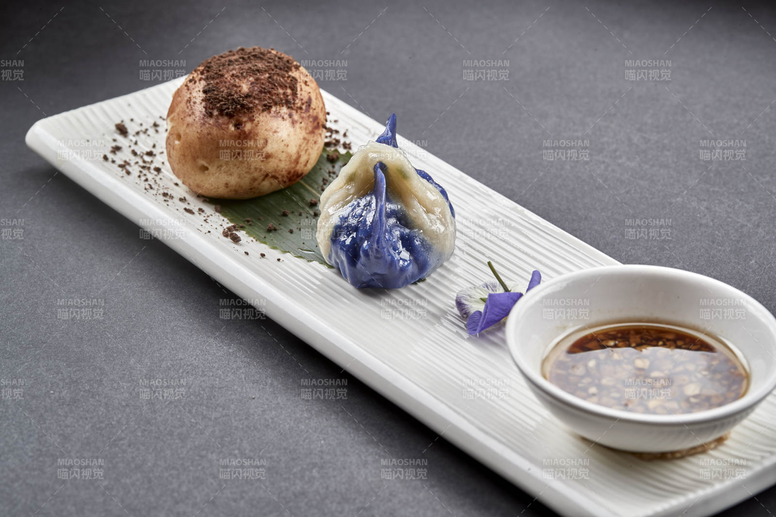 杂粮土豆包配彩色蒸饺图片