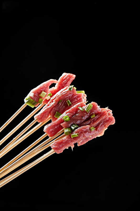 香辣生淹牛肉刺身小串图片