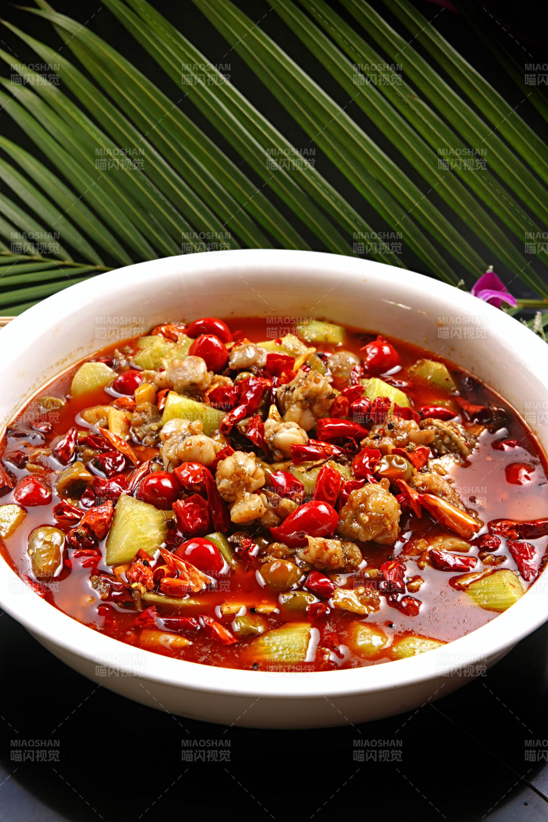 酸辣泡椒香水牛蛙图片