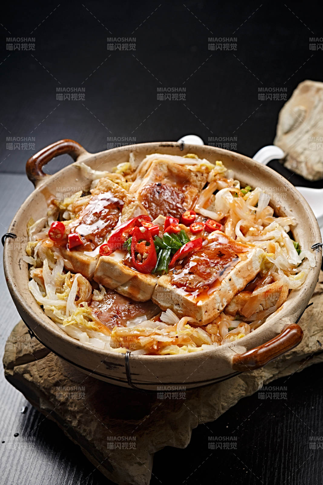 砂锅江东豆腐煲图片