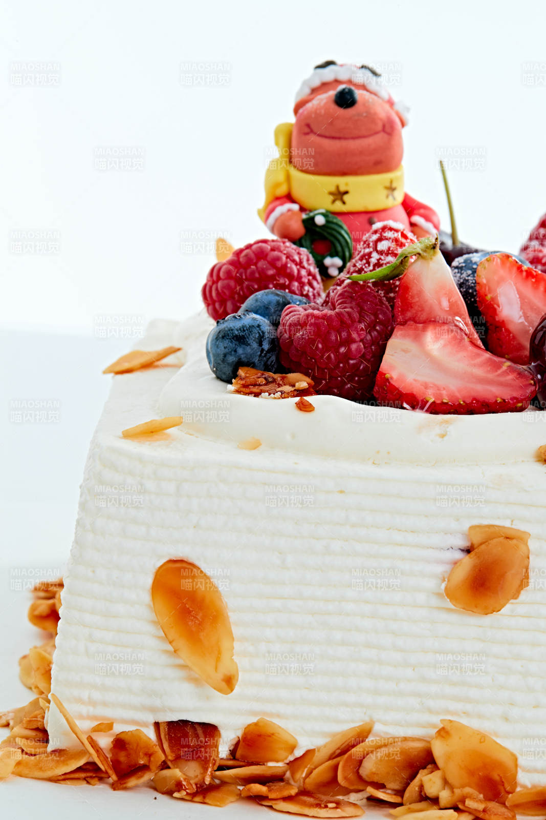 鲜果乳脂奶油芒果夹心奶酪蛋糕图片