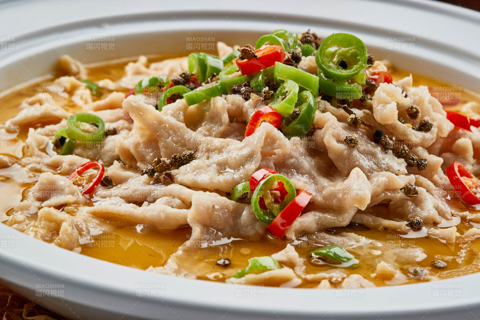 飘香酸汤米椒水煮肉图片