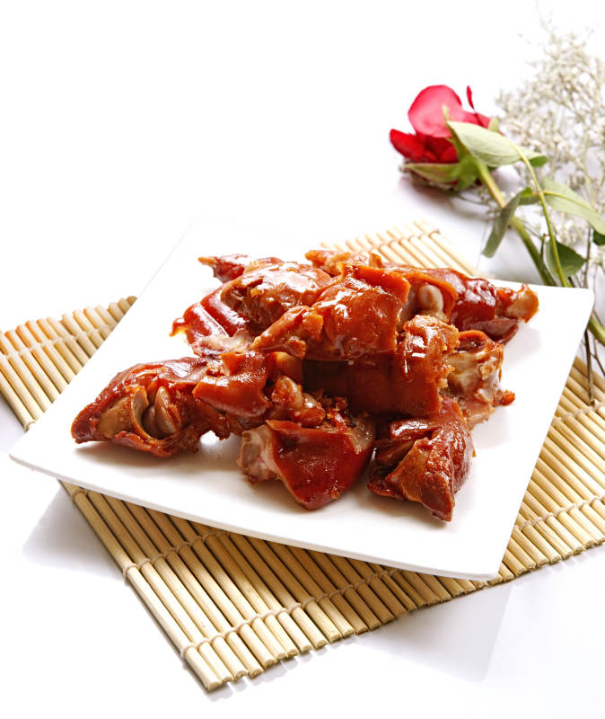 手撕卤猪蹄图片