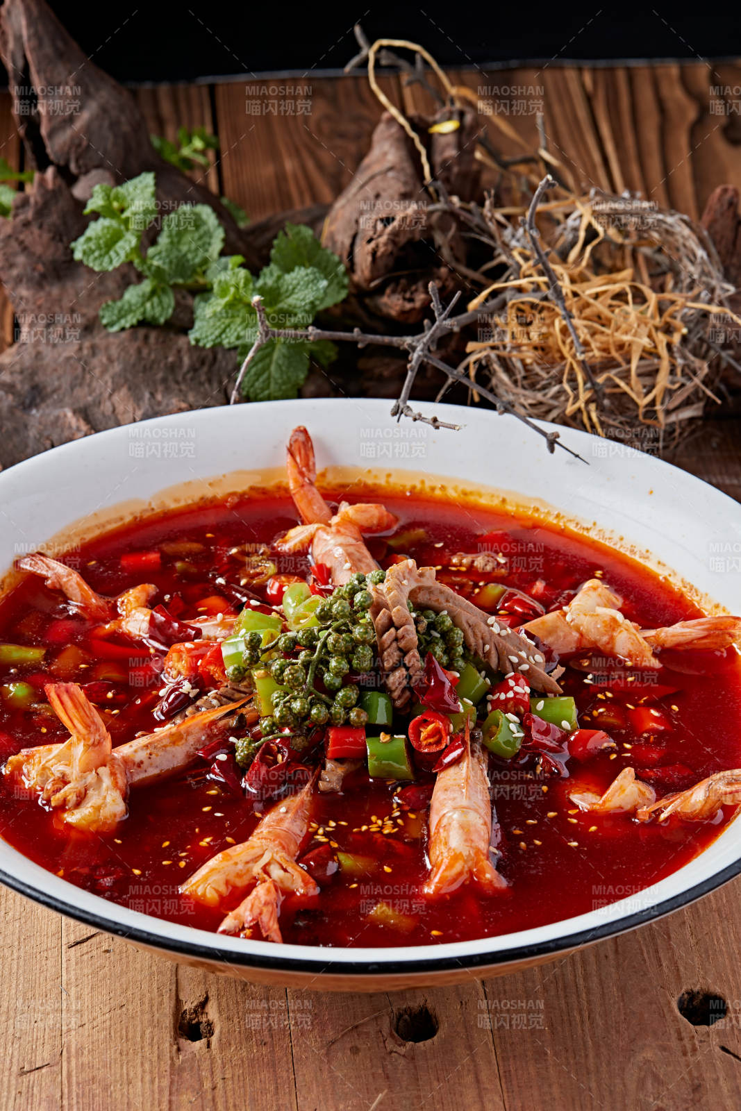 藤椒麻辣香水虾图片